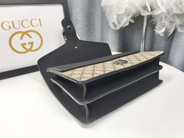 激安グッチバッグコピー角部分ディテール